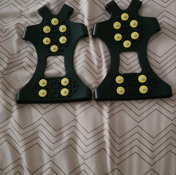 Ladies size small ice cleats . - Picture 5 of 5